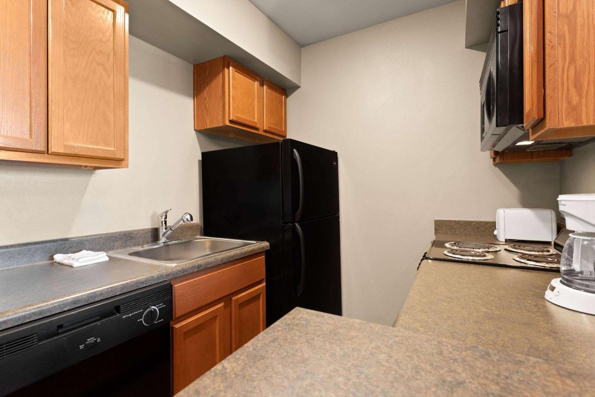 Eagle'S Den Suites Cotulla A Travelodge By Wyndham Eksteriør billede